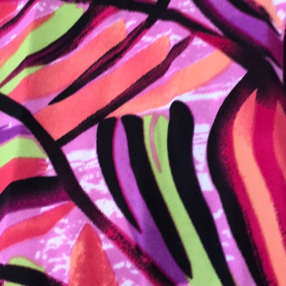 Peck & Peck abstract colorful stretch top - Picture 6 of 6